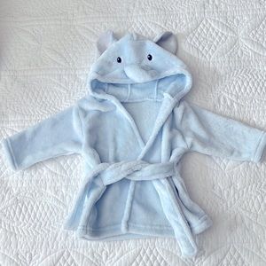 NWOT: Hudson Baby Plush Elephant Robe